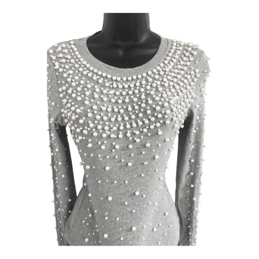 Beautiful Stunning pearl beaded gray long sleeve sweater knit top size small new